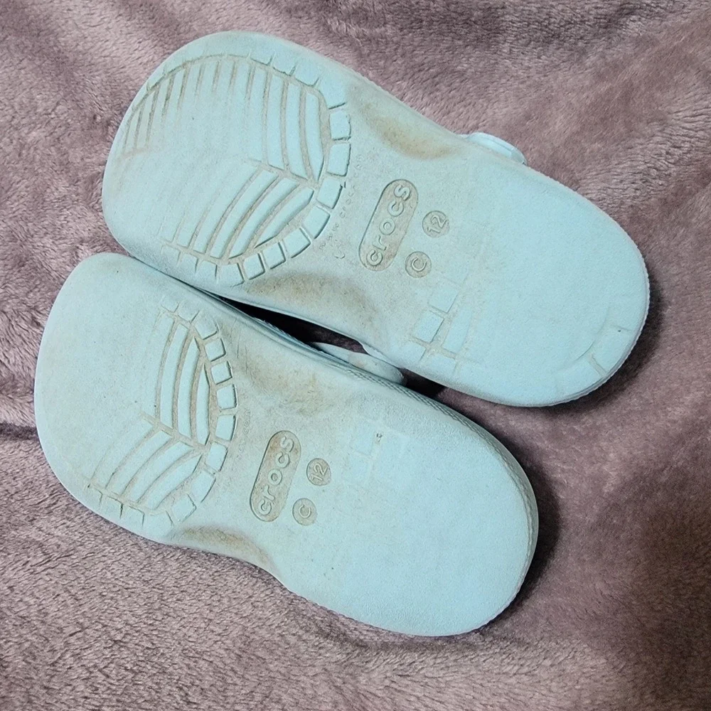 Crocs Classic Clog Kids Size C12 Blue Good Jibbitz Charms Arctic Water Friendly